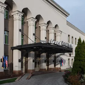 Otel Grand Tien Shan, Almatı